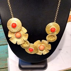 Gold Tone Peach and Pink Necklace Pre-owned